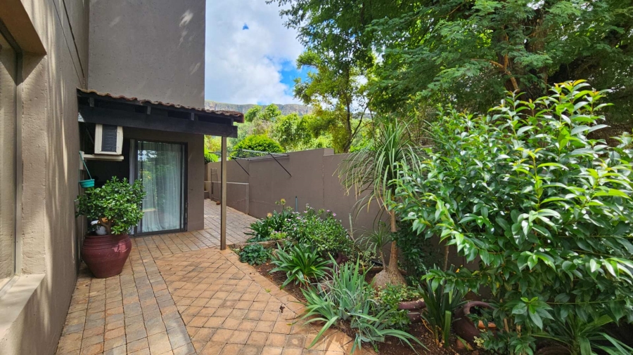 2 Bedroom Property for Sale in Kosmos North West